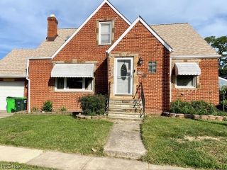 Foreclosed Home - 1529 HARDING DR, 44092