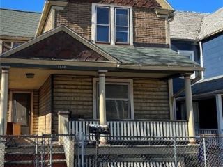 Foreclosed Home - 1378 W 58TH ST, 44102