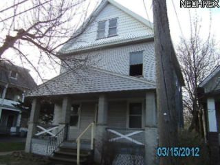 Foreclosed Home - 5516 MOUND AVE, 44105
