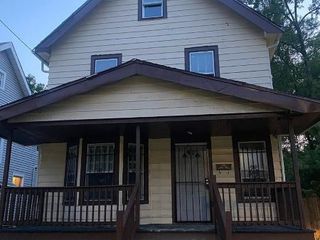Foreclosed Home - 4254 E 116TH ST, 44105