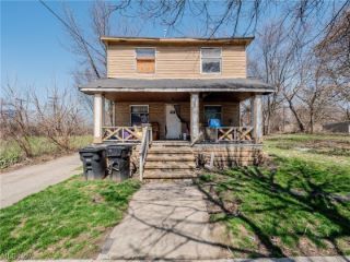 Foreclosed Home - 9401 PRINCE AVE, 44105