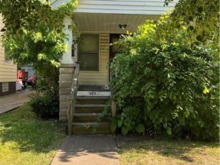 Foreclosed Home - 10614 AVON AVE, 44105
