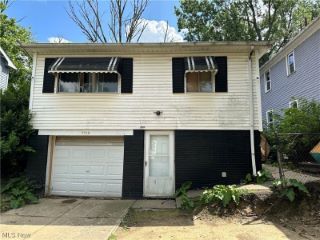 Foreclosed Home - 9910 BENHAM AVE, 44105