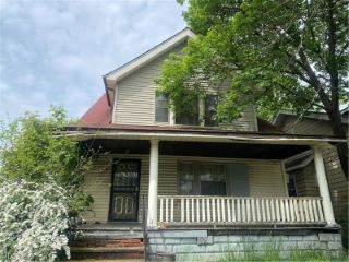 Foreclosed Home - 3908 E 123RD ST, 44105