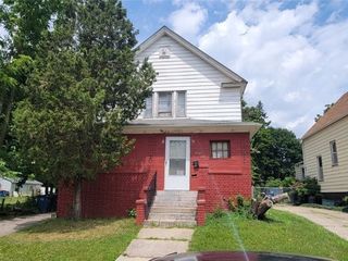 Foreclosed Home - 12507 CRAVEN AVE, 44105