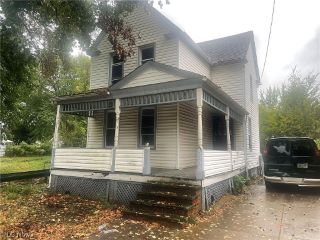 Foreclosed Home - 10808 HATHAWAY AVE, 44108