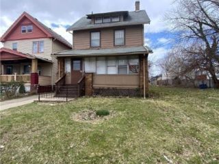 Foreclosed Home - 664 E 96TH ST, 44108