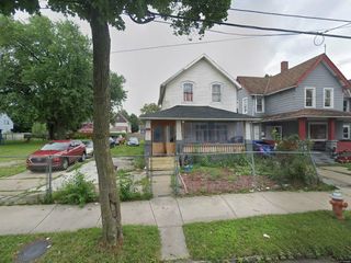 Foreclosed Home - 1735 BUHRER AVE, 44109