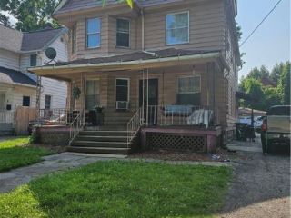 Foreclosed Home - 3852 W 37TH ST, 44109
