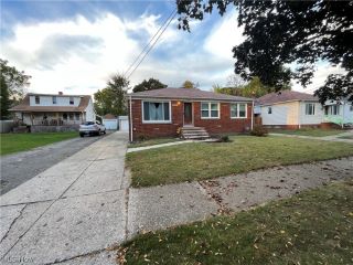 Foreclosed Home - 4200 GERMAINE AVE, 44109