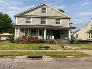 Foreclosed Home - 832 RUDYARD RD, 44110