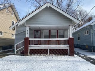 Foreclosed Home - 853 E 144TH ST, 44110