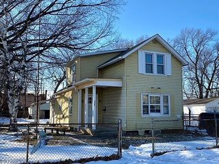 Foreclosed Home - 798 E 154TH ST, 44110