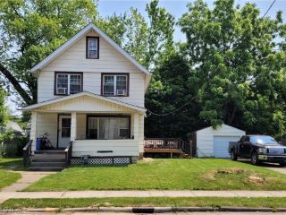 Foreclosed Home - 1393 PENHURST RD, 44110