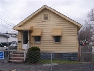 Foreclosed Home - 11608 SHAMROCK AVE, 44111