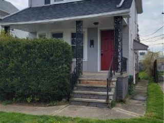 Foreclosed Home - 3058 W 116TH ST, 44111