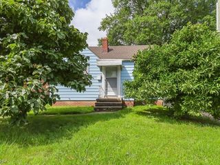 Foreclosed Home - 3902 W 130TH ST, 44111