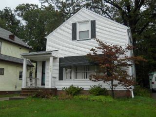 Foreclosed Home - 1087 SELWYN RD, 44112