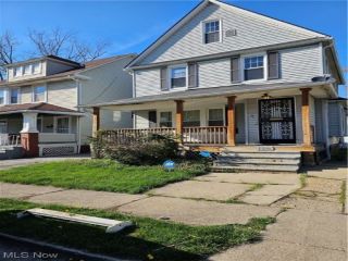 Foreclosed Home - 14701 STRATHMORE AVE, 44112