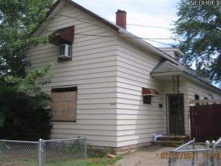 Foreclosed Home - 845 STARKWEATHER AVE, 44113