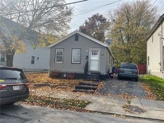 Foreclosed Home - 2282 W 30TH ST, 44113