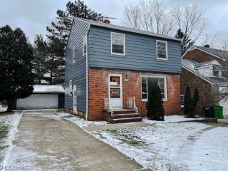 Foreclosed Home - 2025 E 226TH ST, 44117