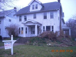 Foreclosed Home - 13062 CEDAR RD, 44118