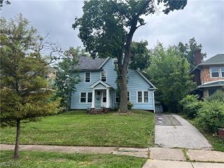 Foreclosed Home - 3169 YORKSHIRE RD, 44118