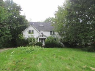 Foreclosed Home - 2627 LEE RD, 44118