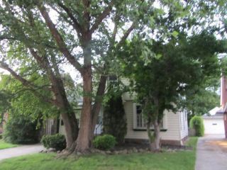 Foreclosed Home - 17929 Hillgrove Ave, 44119
