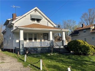 Foreclosed Home - 3269 E 119TH ST, 44120