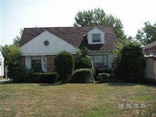 Foreclosed Home - 2059 S GREEN RD, 44121