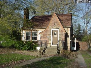 Foreclosed Home - 1378 BROOKLINE RD, 44121