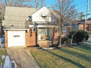 Foreclosed Home - 1323 S GREEN RD, 44121