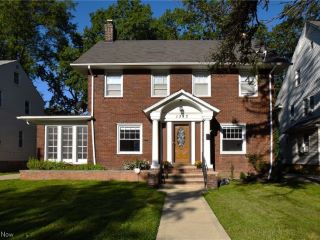 Foreclosed Home - 1382 EDENDALE ST, 44121