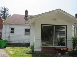 Foreclosed Home - 20211 SUNSET DR, 44122