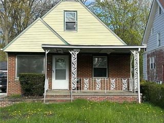 Foreclosed Home - 317 E 238TH ST, 44123