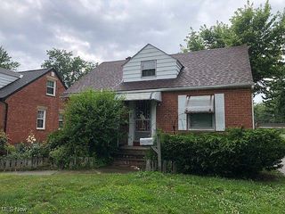 Foreclosed Home - 264 E 246TH ST, 44123