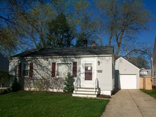 Foreclosed Home - 1407 GENESEE AVE, 44124