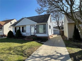 Foreclosed Home - 13516 WOODWARD BLVD, 44125