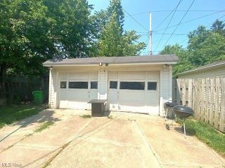 Foreclosed Home - 9703 SLADDEN AVE, 44125