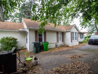 Foreclosed Home - 6086 TURNEY RD, 44125