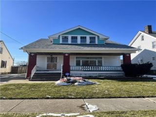 Foreclosed Home - 4172 E 147TH ST, 44128
