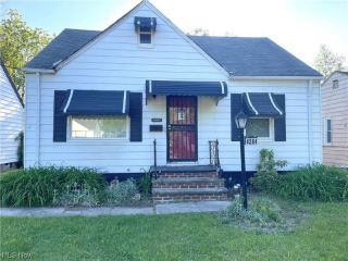 Foreclosed Home - 4364 E 143RD ST, 44128