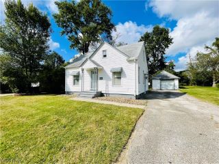 Foreclosed Home - 20205 SUMPTER RD, 44128