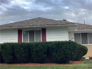 Foreclosed Home - 4237 E 178TH ST, 44128