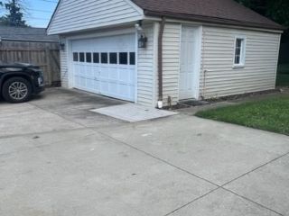 Foreclosed Home - 5607 ACKLEY RD, 44129