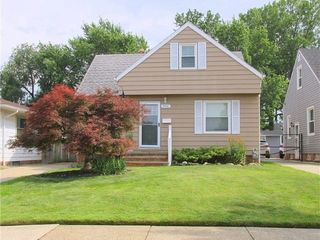 Foreclosed Home - 5411 MERKLE AVE, 44129