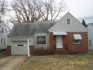 Foreclosed Home - 7421 LANIER DR, 44130