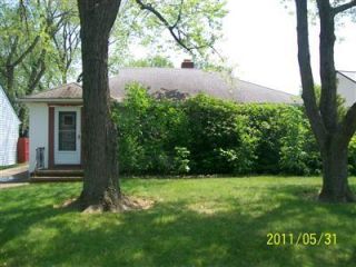 Foreclosed Home - 7371 GREENLEAF AVE, 44130